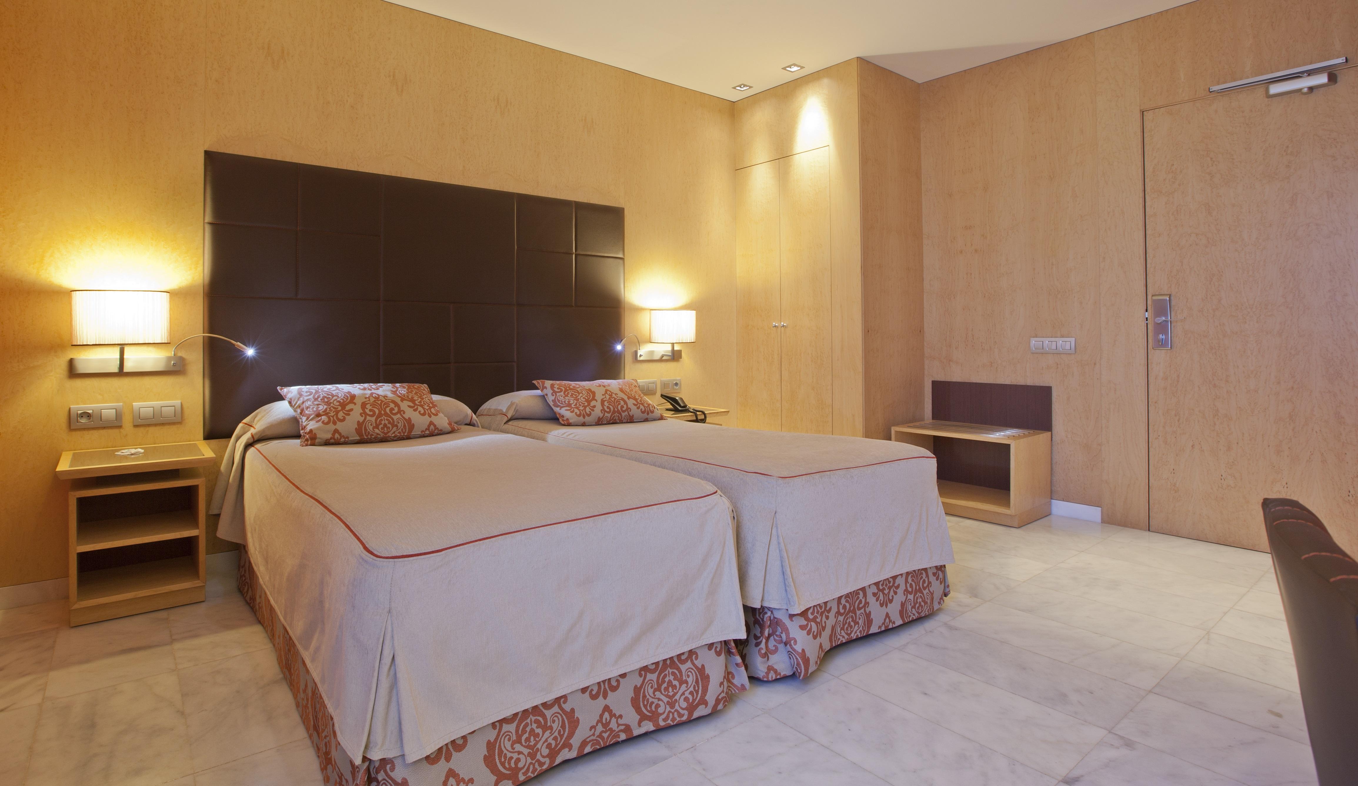 Hotel Medinaceli New Reopening 2025 Барселона Екстер'єр фото