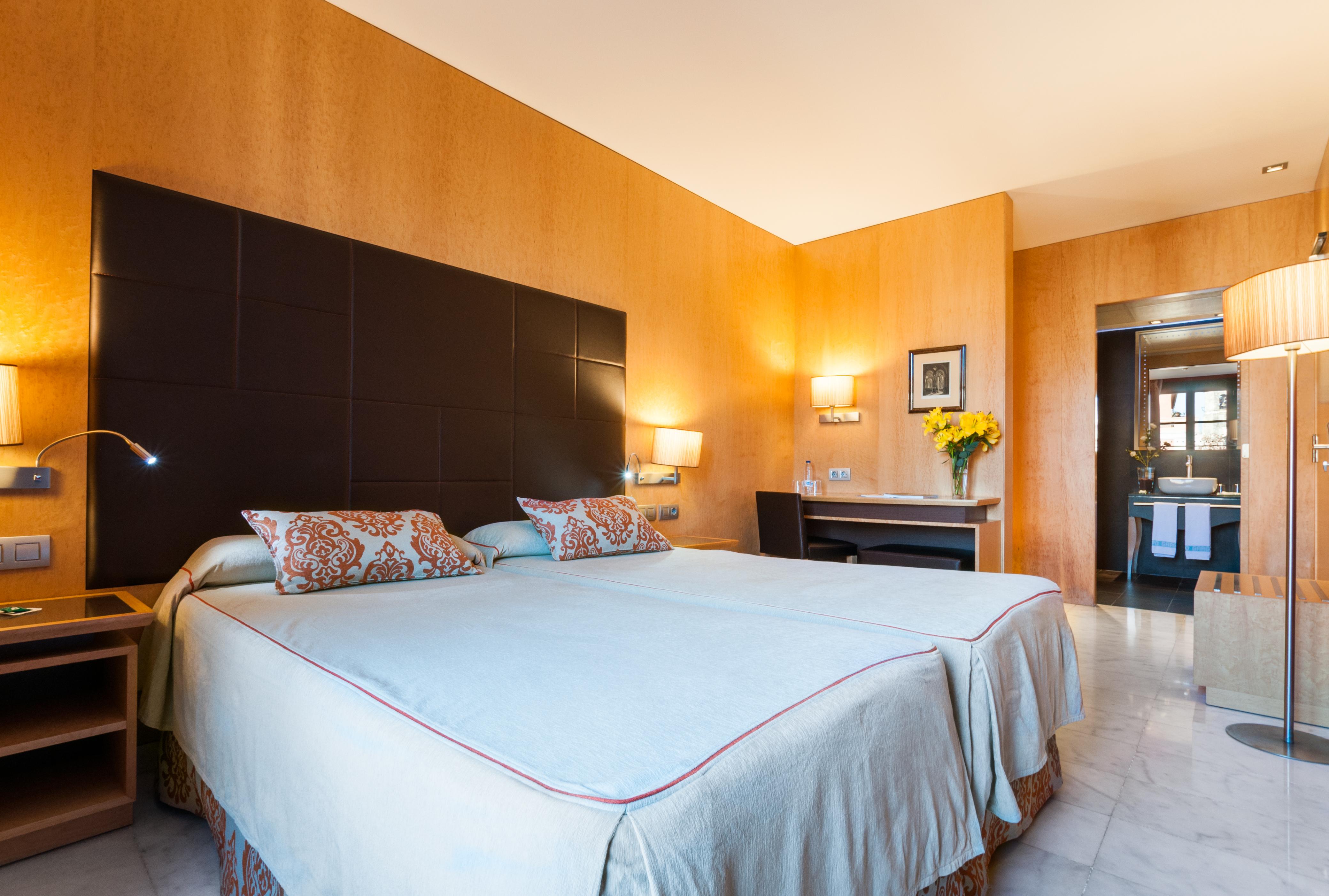 Hotel Medinaceli New Reopening 2025 Барселона Екстер'єр фото