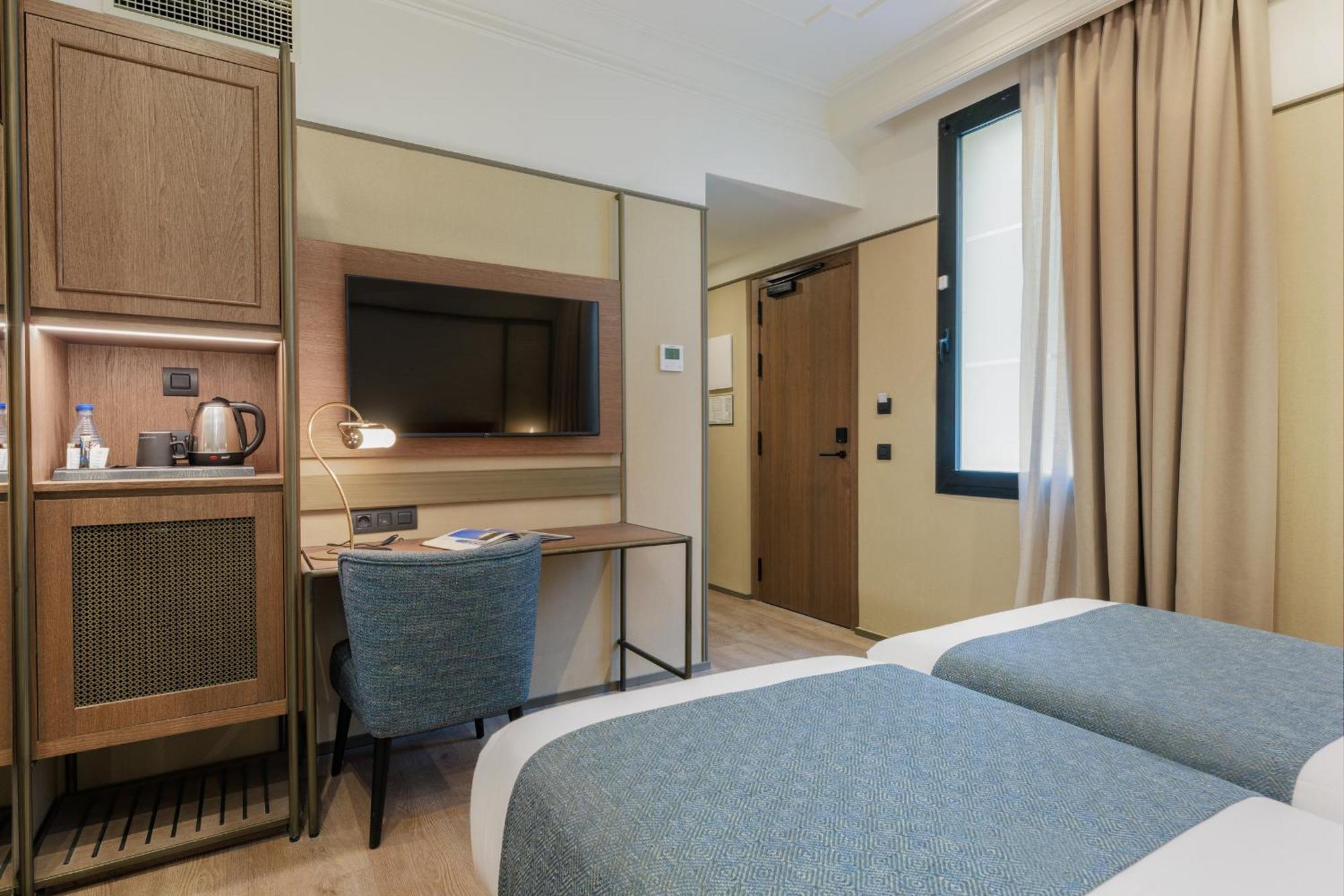 Hotel Medinaceli New Reopening 2025 Барселона Номер фото